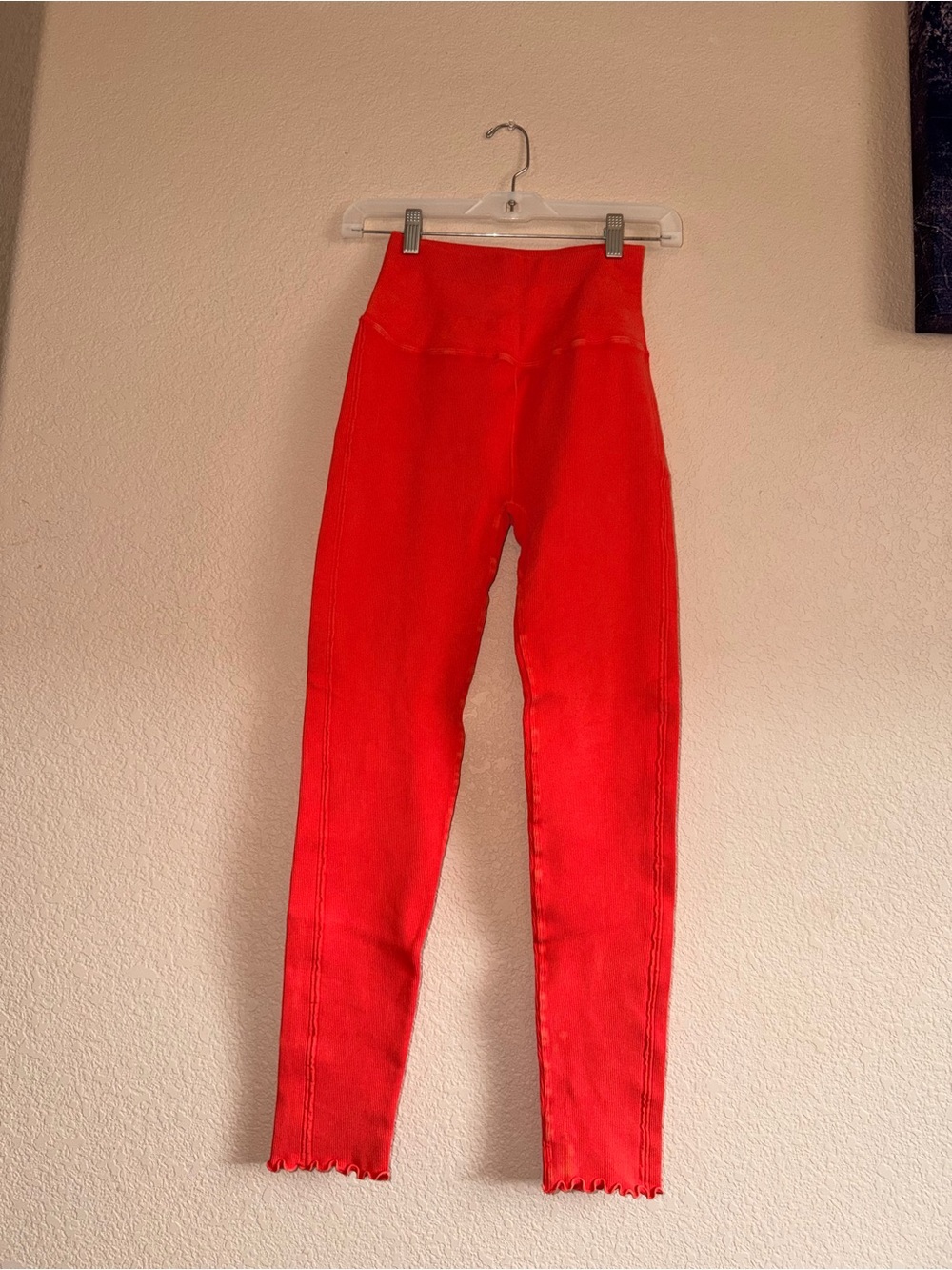 Daily Practice High-Waist Coral Ribbed Leggings Lettuce Hem